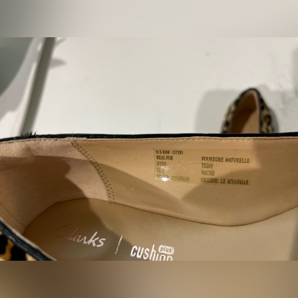 Clarks Grace Piper Cow Hair Leopard Print Flats NWT Size 7 - Picture 3 of 7
